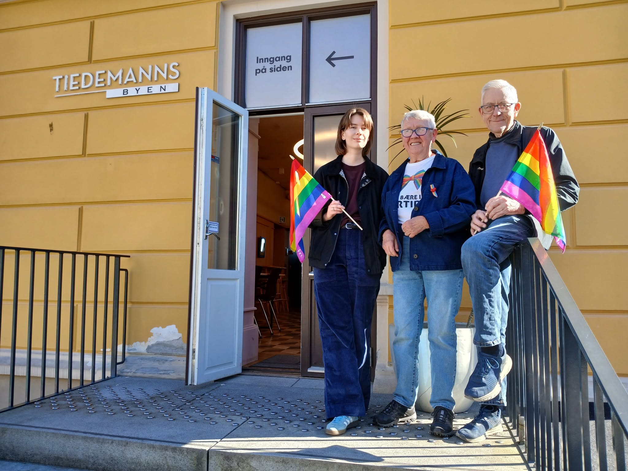 Senior Rainbow Meetup with FRI